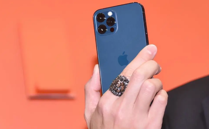 绵阳苹果手机维修分享iPhone12系列重启方法教程 